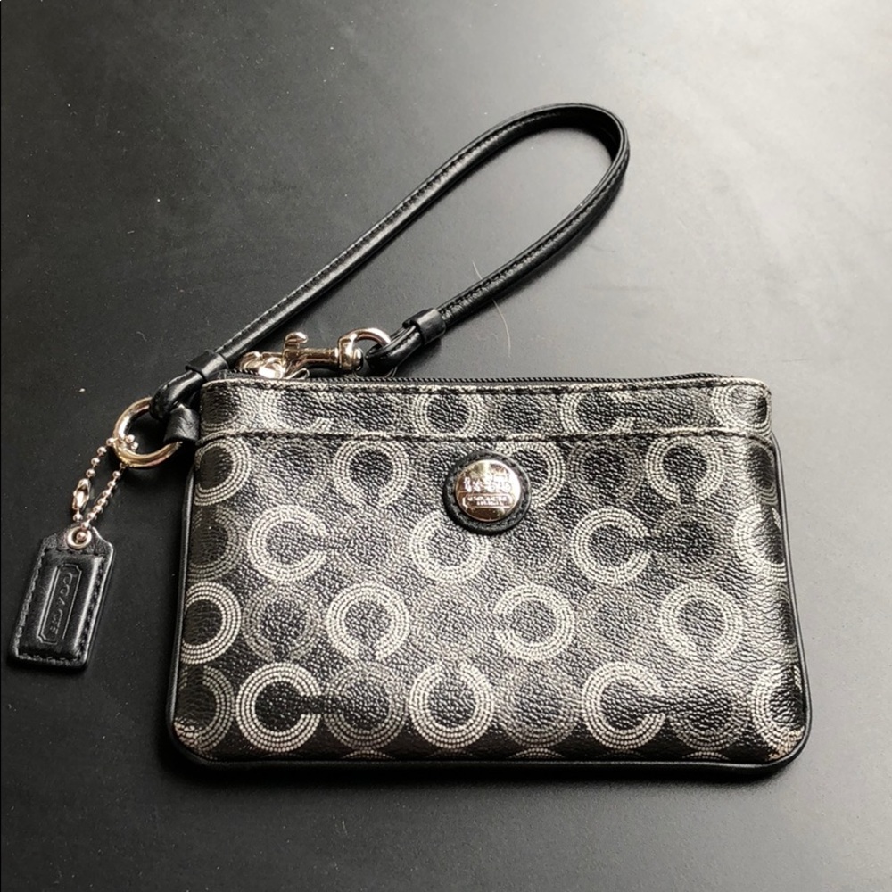Coach wristlet! EUC